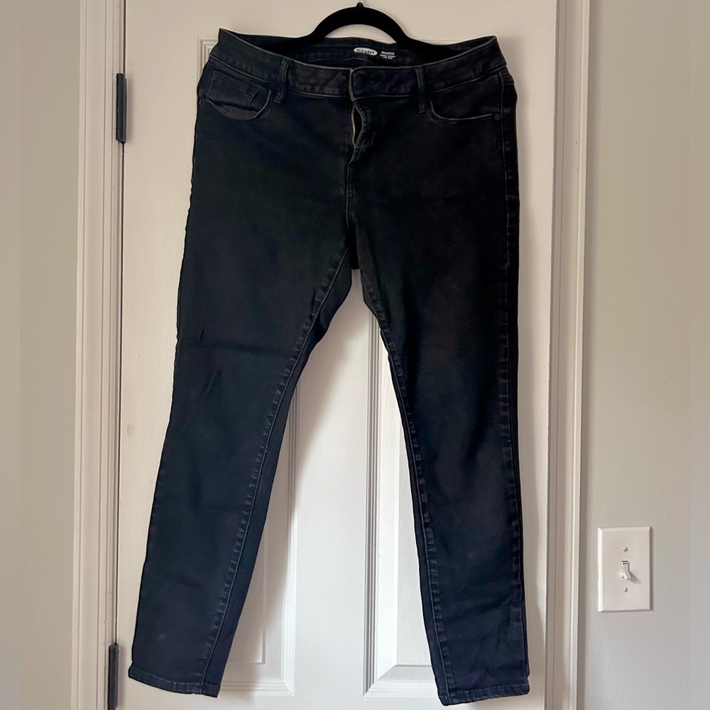 Old Navy Women's Rockstar Super Skinny Black Jeans (12 Short)